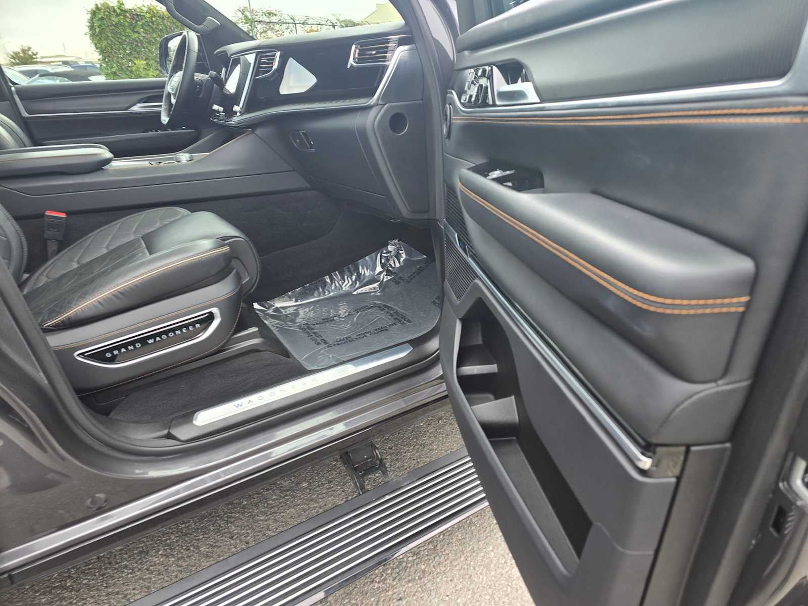 2024 Jeep Grand Wagoneer L Series III Obsidian