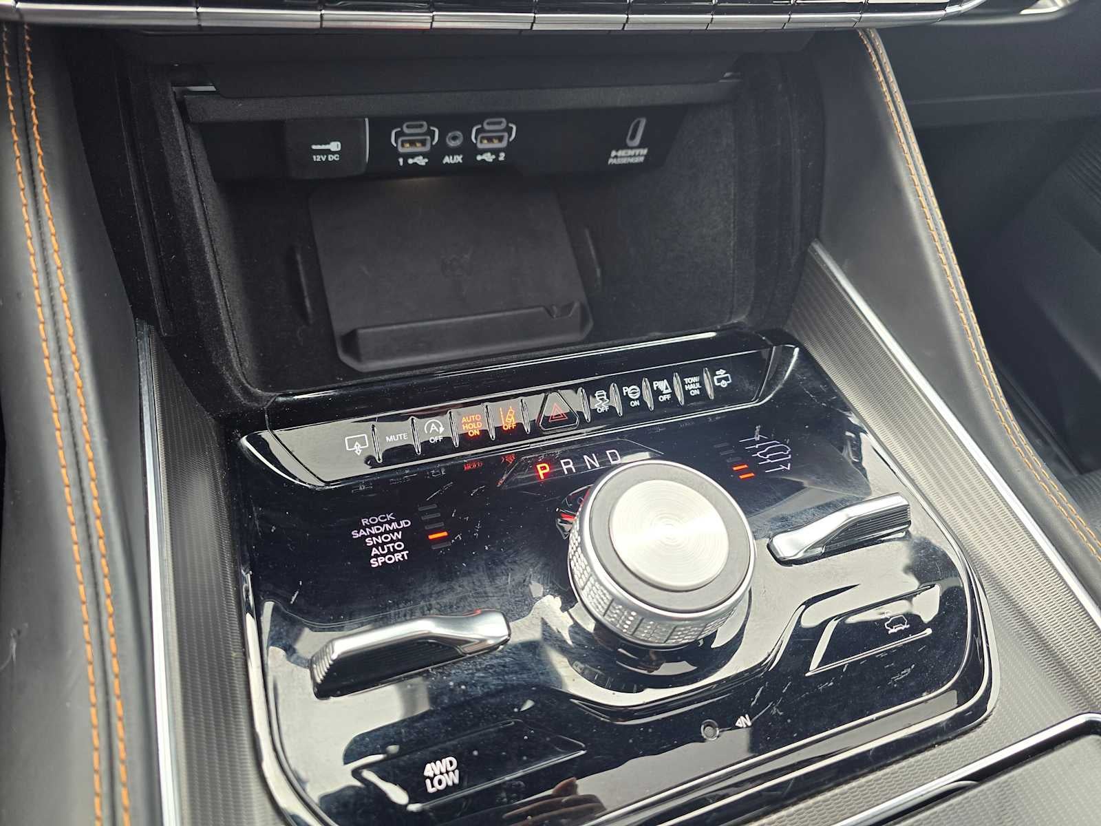 2024 Jeep Grand Wagoneer L Series III Obsidian