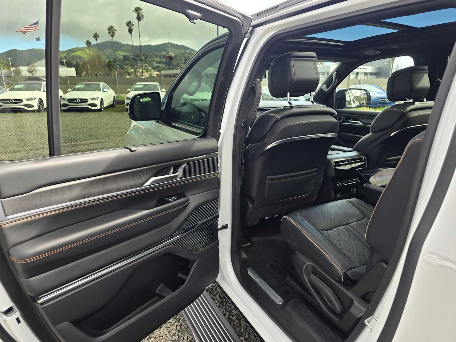 2024 Jeep Grand Wagoneer L Series III Obsidian