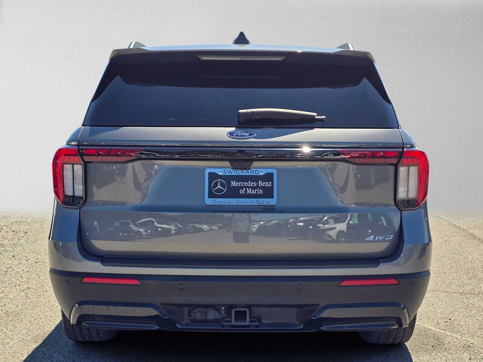 2025 Ford Explorer ST-Line
