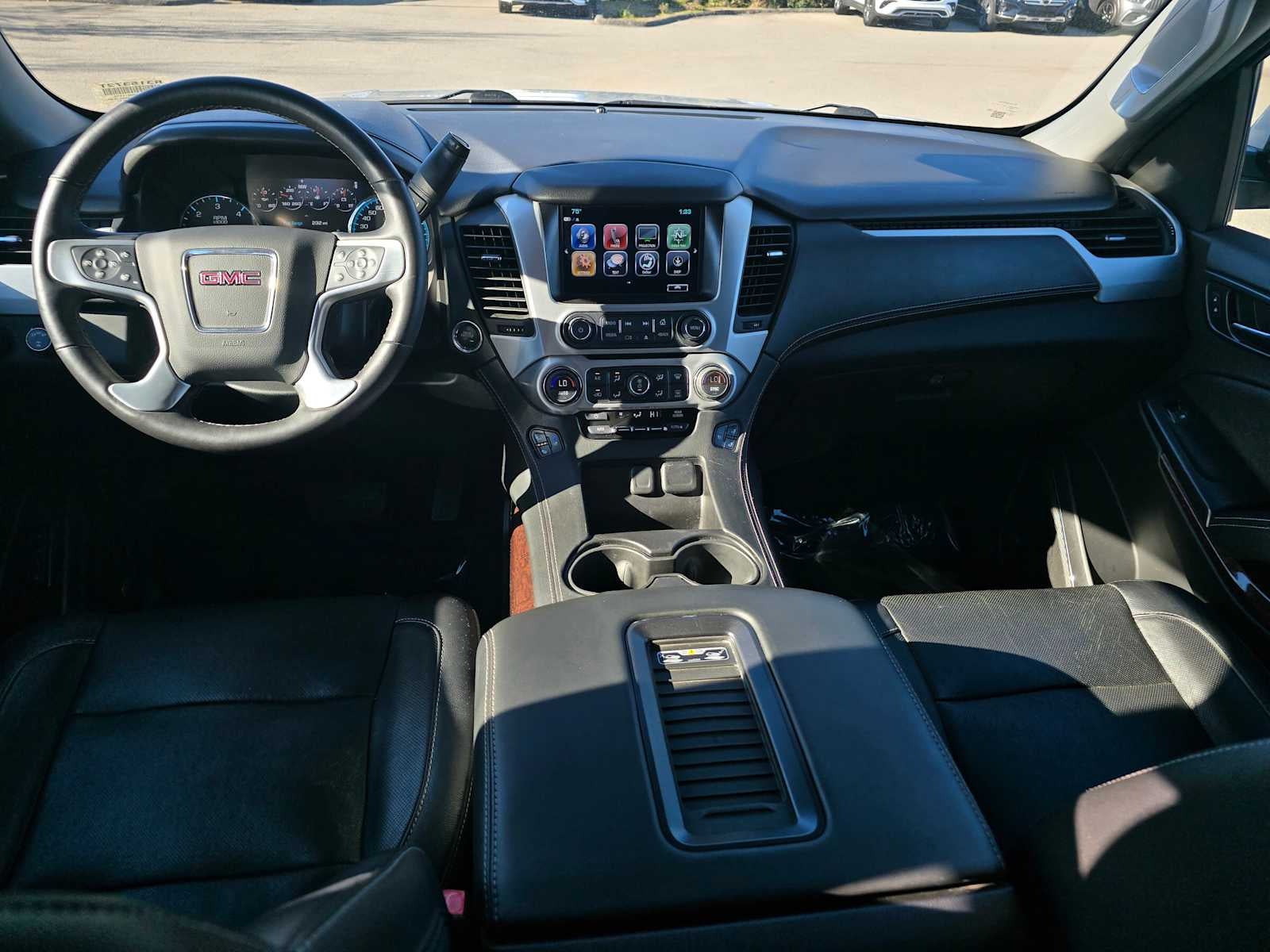 2017 GMC Yukon XL SLT