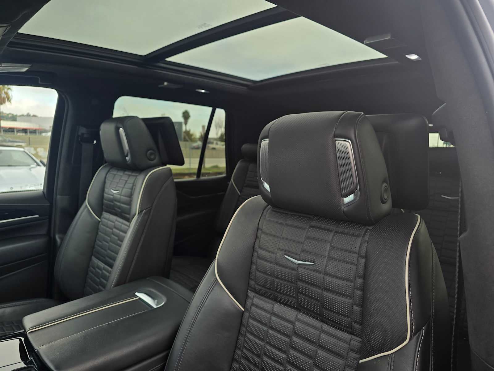 2023 Cadillac Escalade AWD V-Series