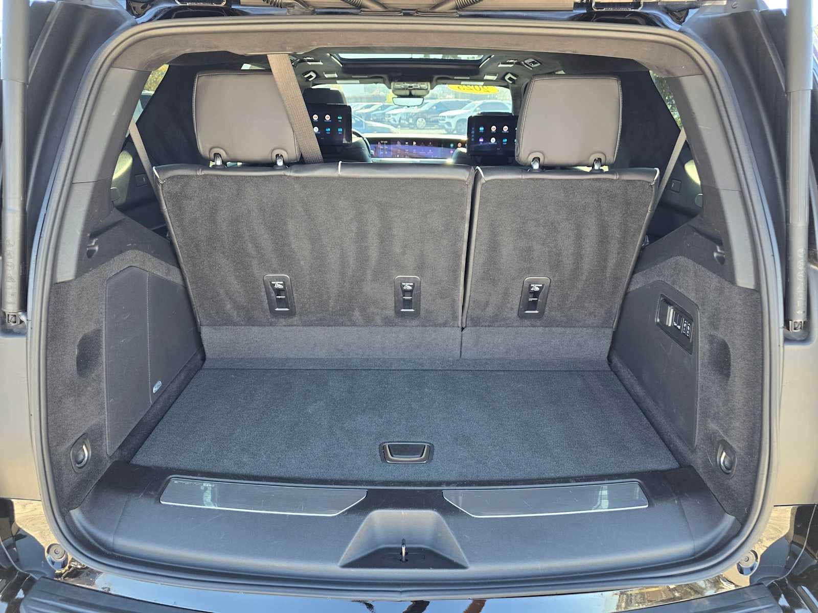 2025 Cadillac Escalade AWD V-Series