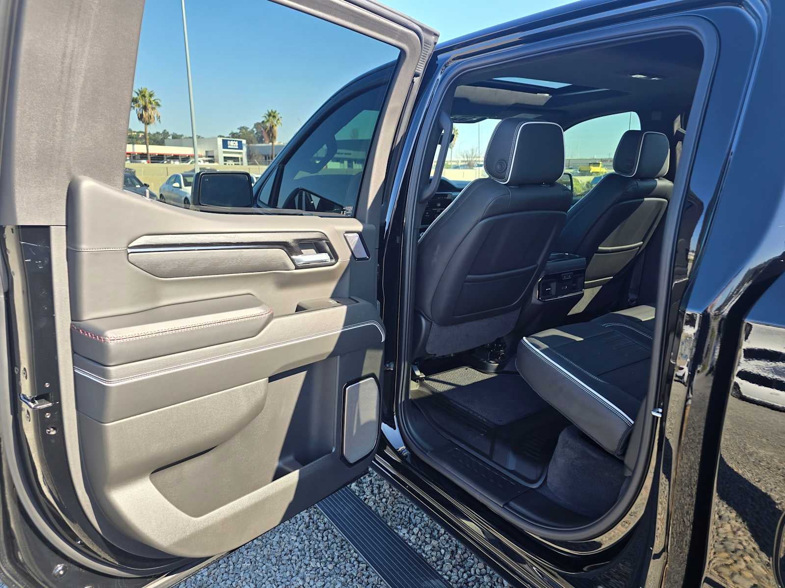 2025 GMC Sierra 1500 AT4X