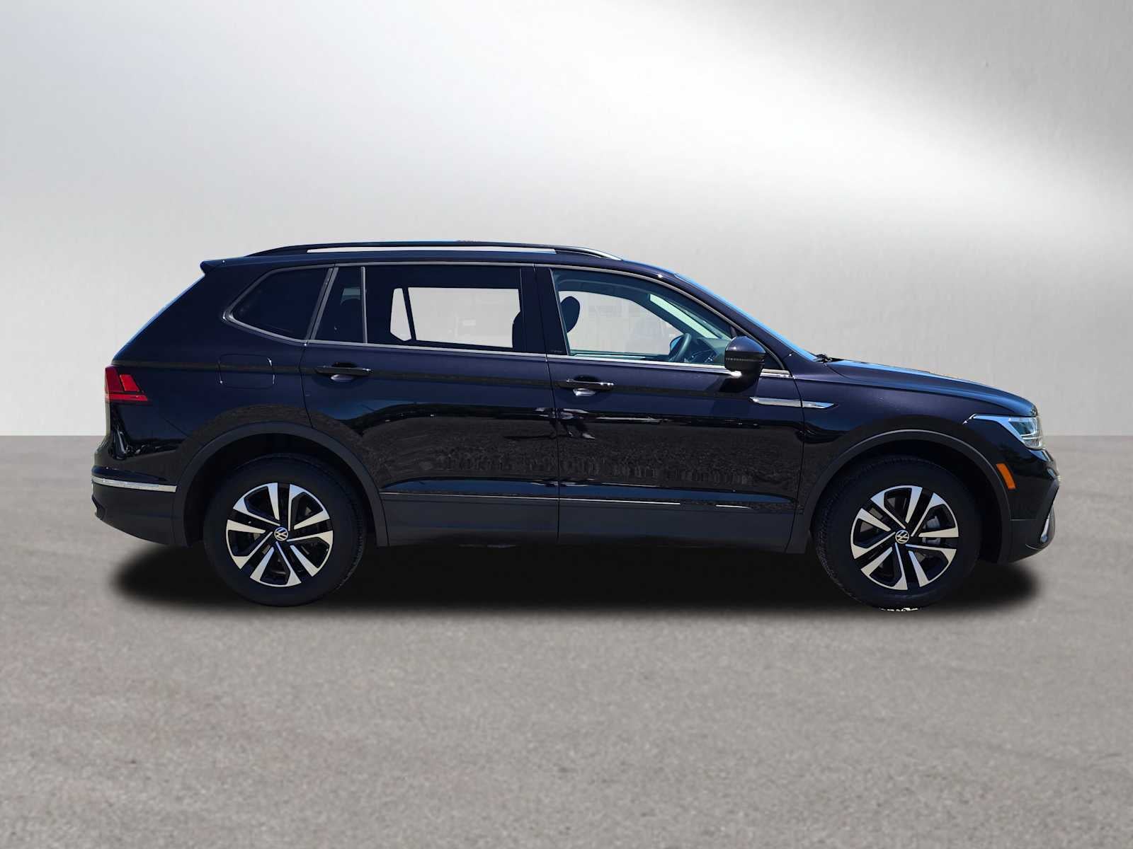 2022 Volkswagen Tiguan S