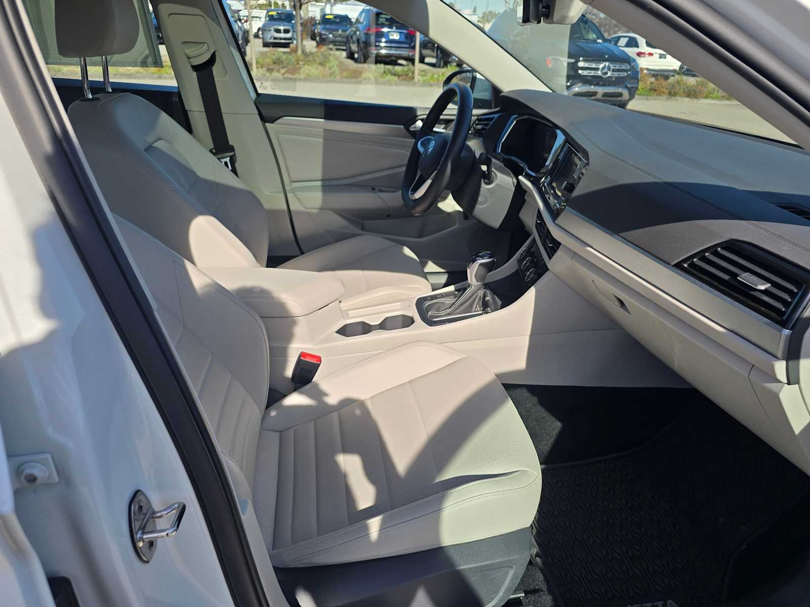 2023 Volkswagen Jetta SE