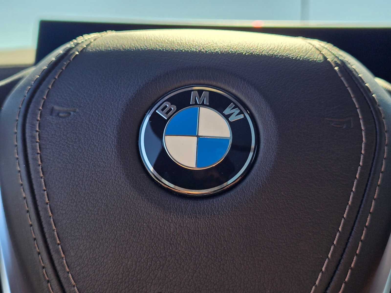 2025 BMW X5 xDrive40i xDrive40i