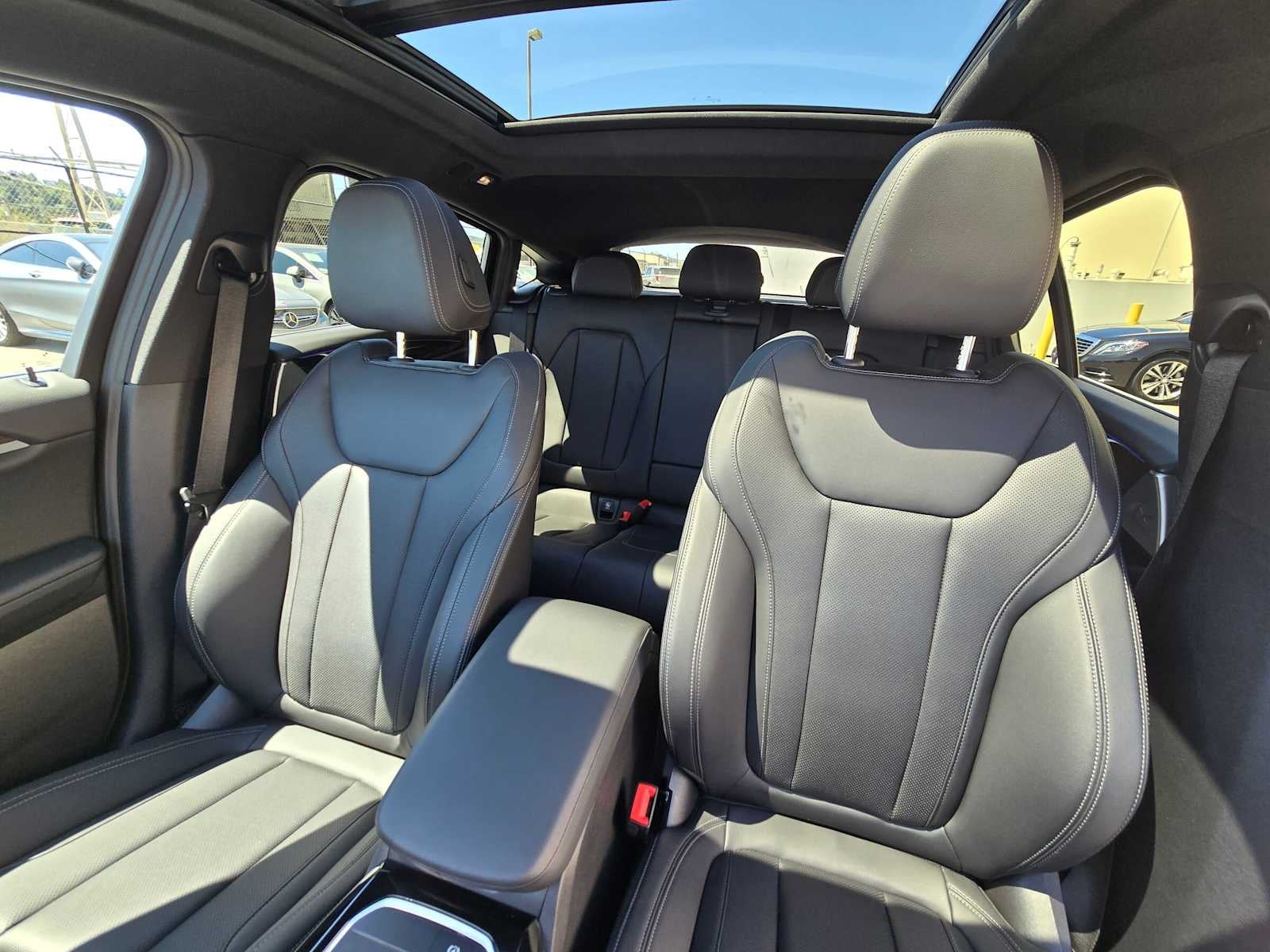 2024 BMW X4 xDrive30i xDrive30i