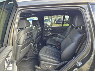 2025 BMW X7 M60i M60i