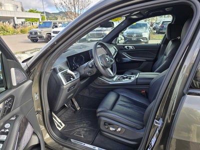 2025 BMW X7 M60i M60i