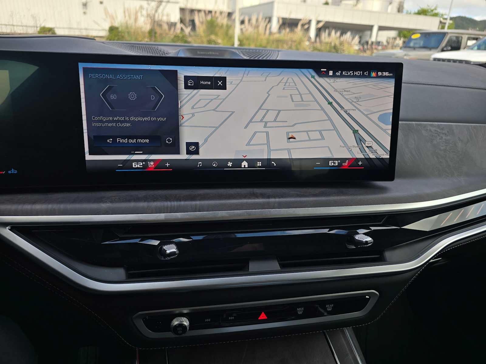 2025 BMW X7 M60i M60i