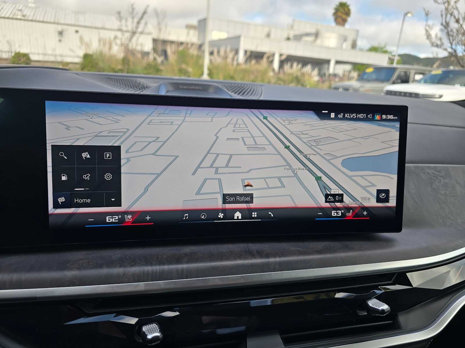 2025 BMW X7 M60i M60i