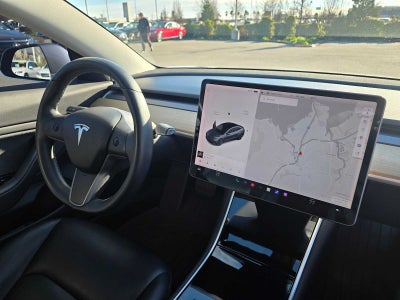 2019 Tesla Model 3 Standard Range