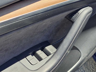 2023 Tesla Model 3 RWD