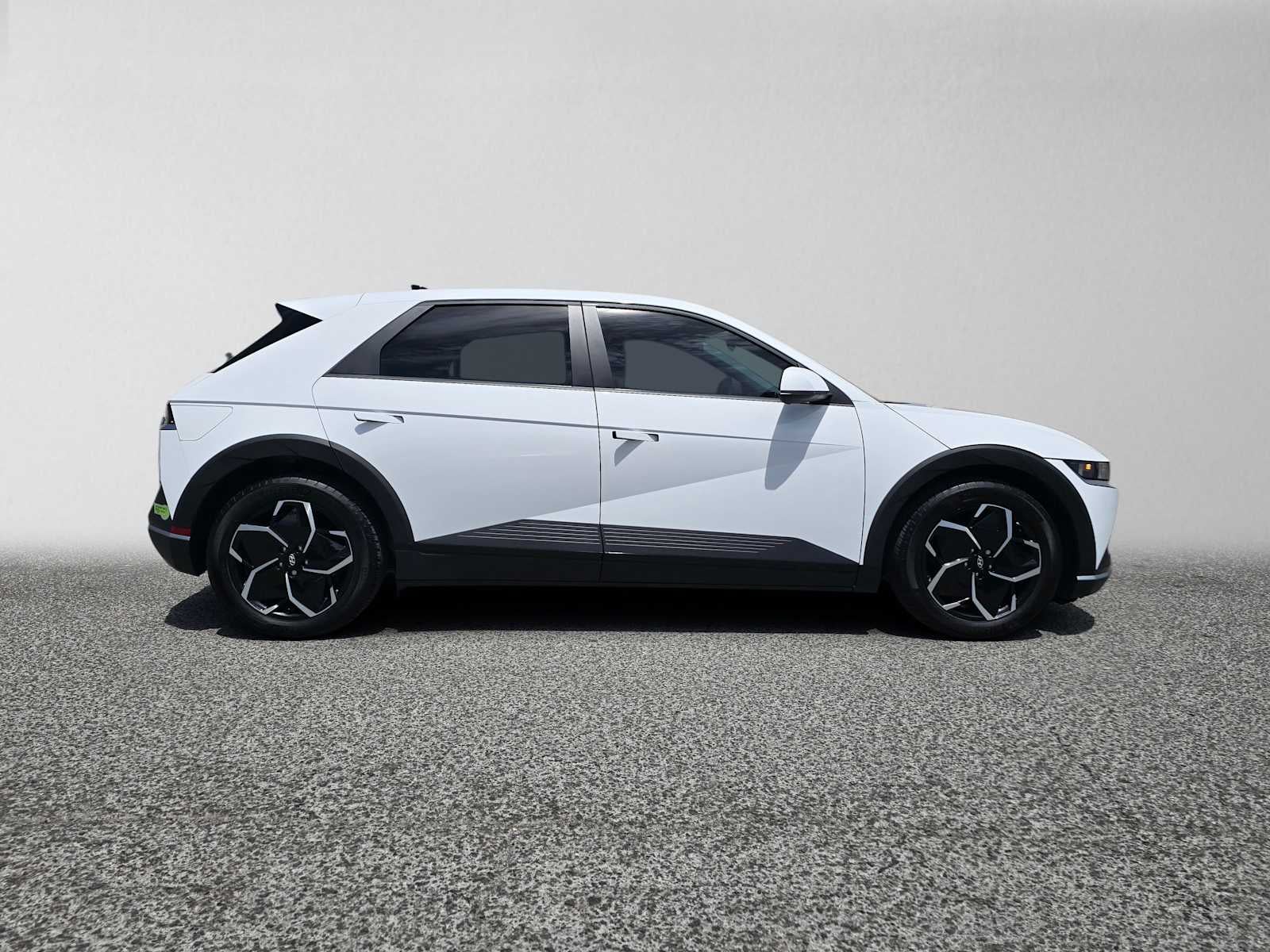 2023 Hyundai IONIQ 5 SE