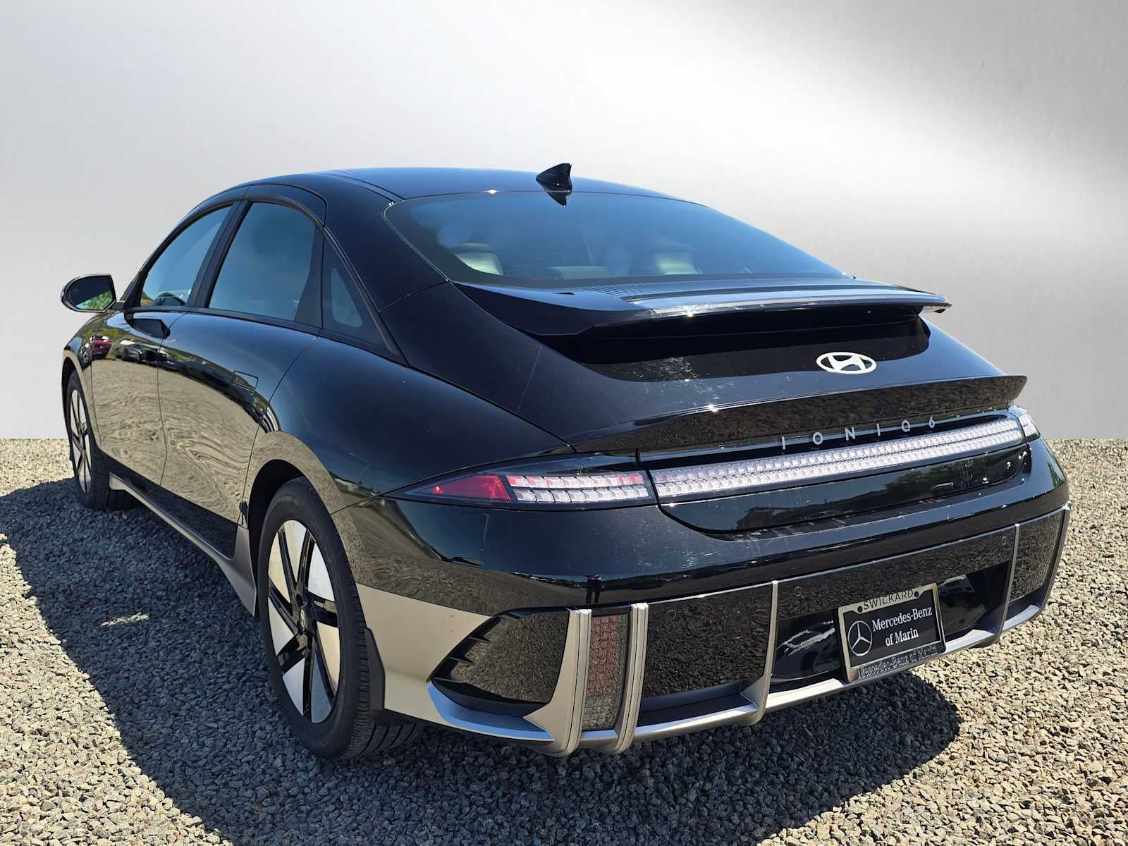 2024 Hyundai IONIQ 6 SE