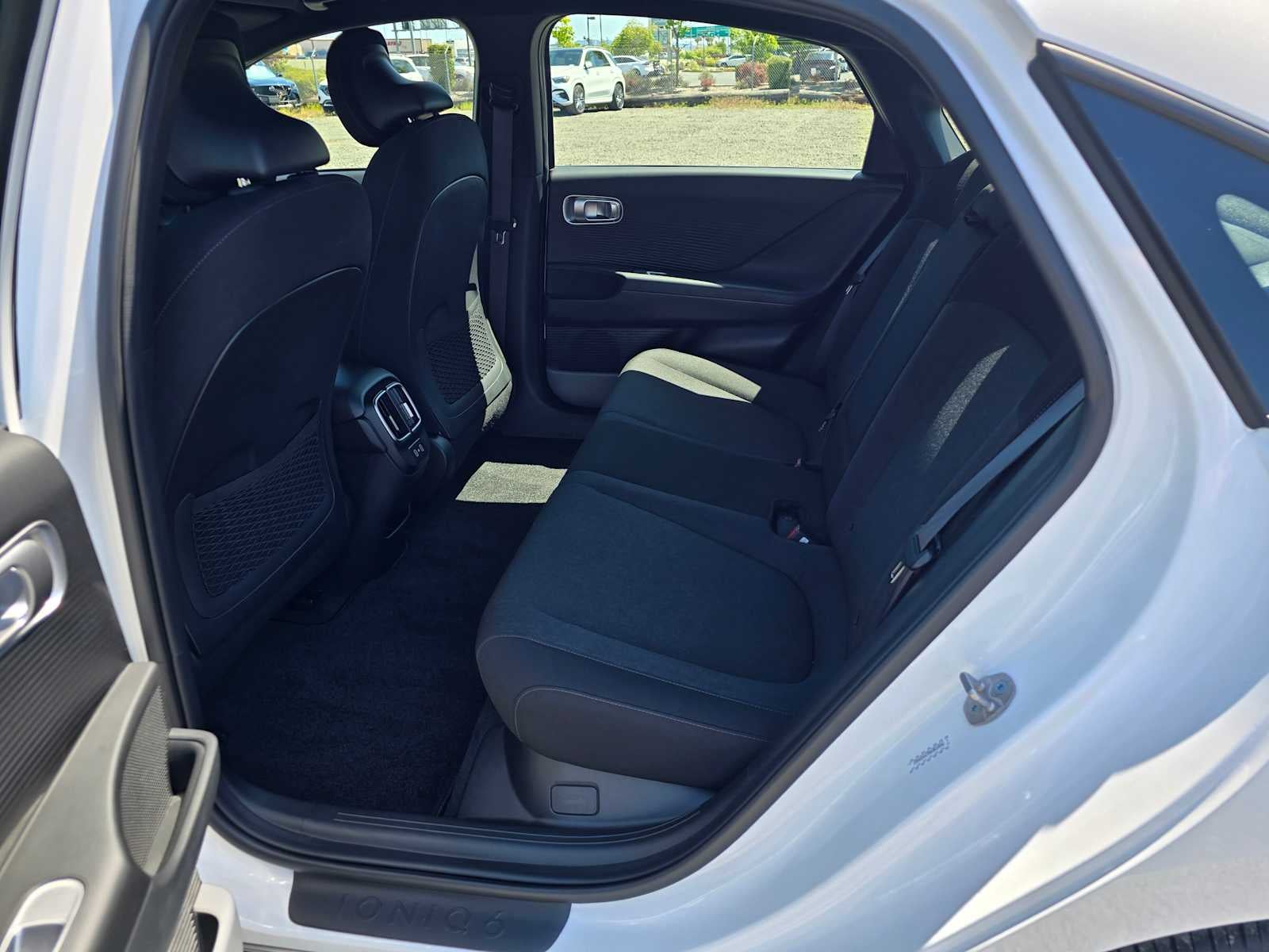 2024 Hyundai IONIQ 6 SE