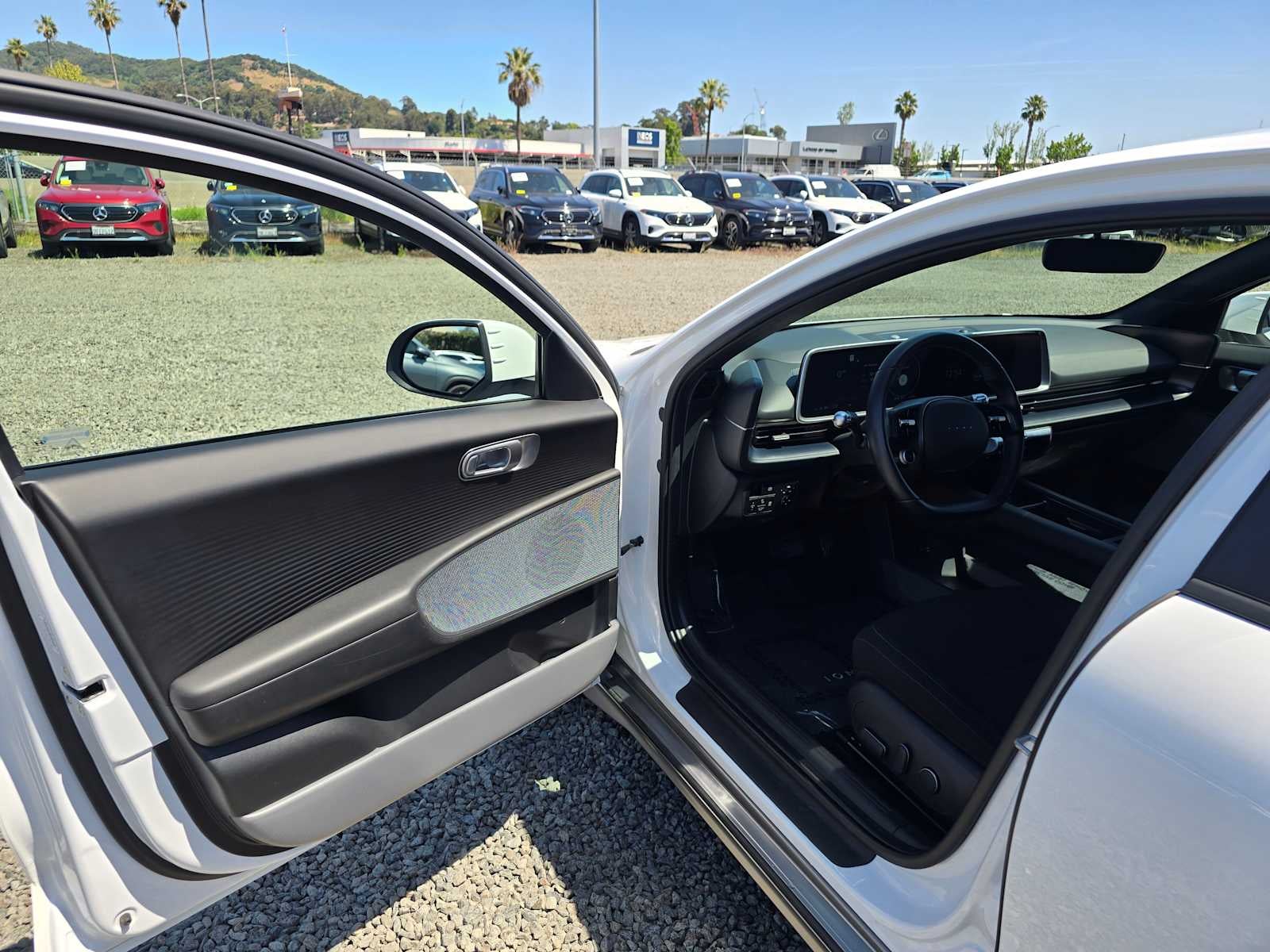 2024 Hyundai IONIQ 6 SE