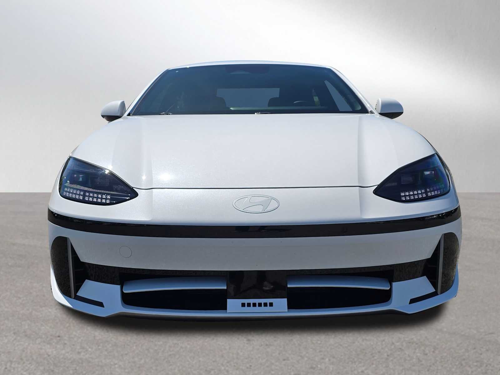 2024 Hyundai IONIQ 6 SE