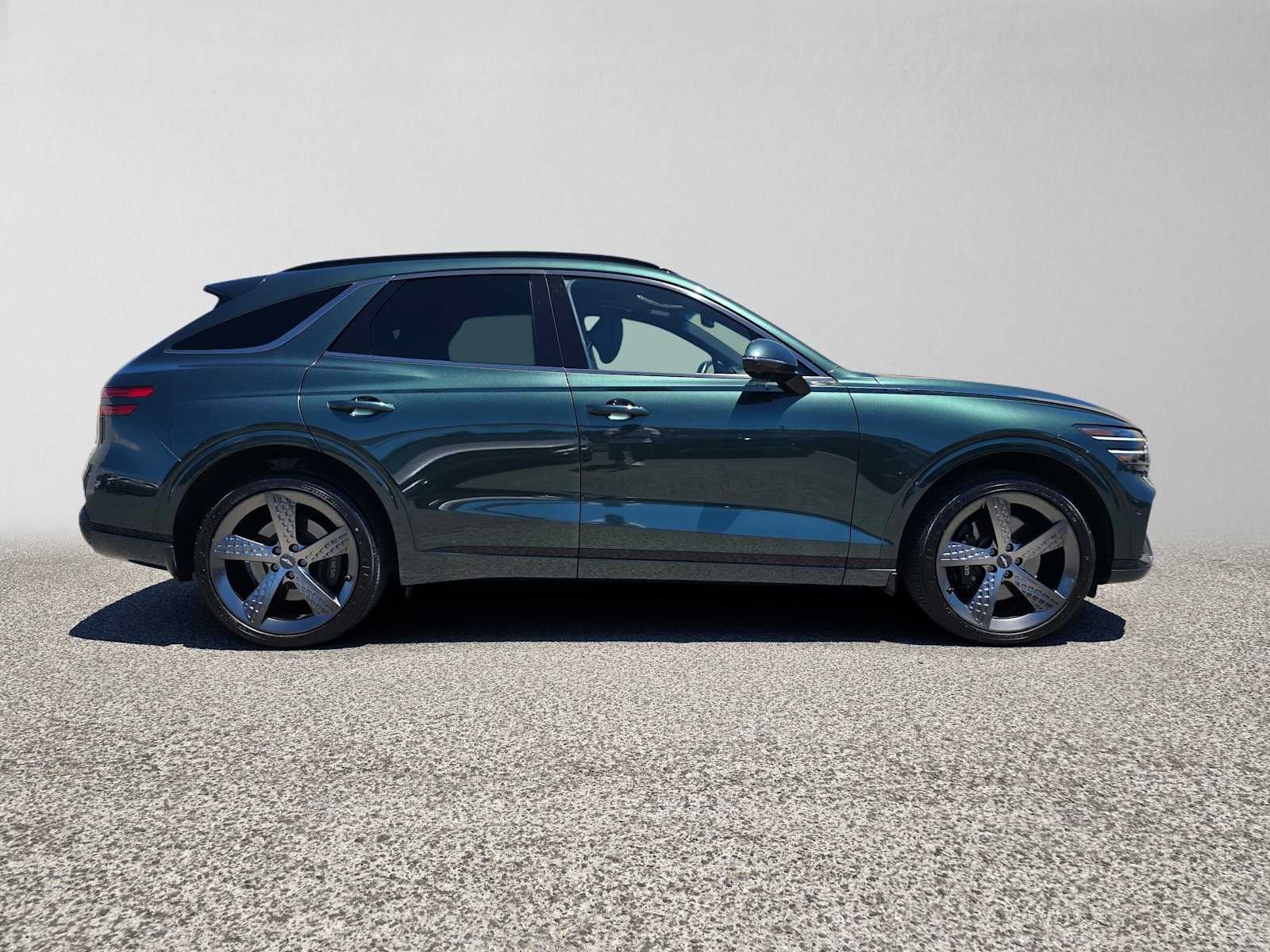 2023 Genesis GV70 2.5T