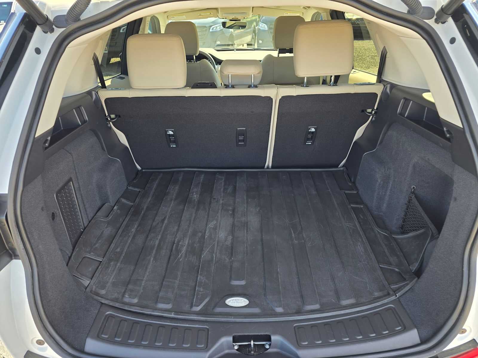 2025 Land Rover Discovery Sport S