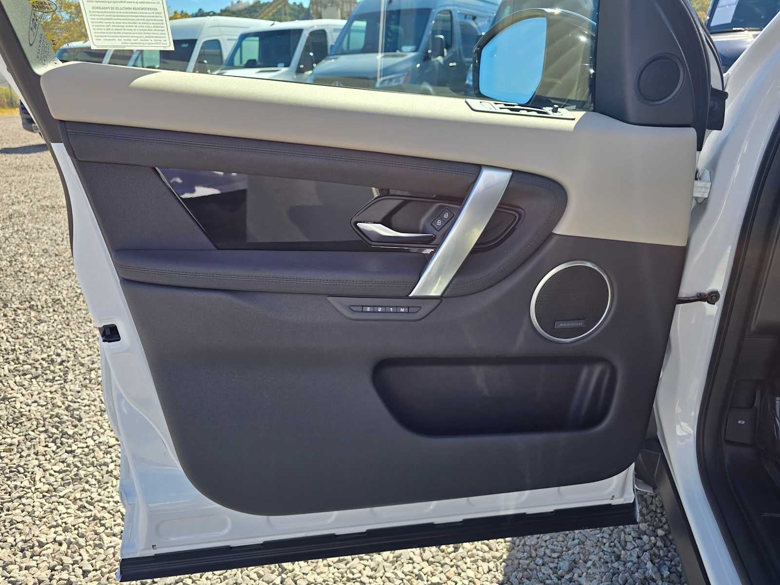 2025 Land Rover Discovery Sport S