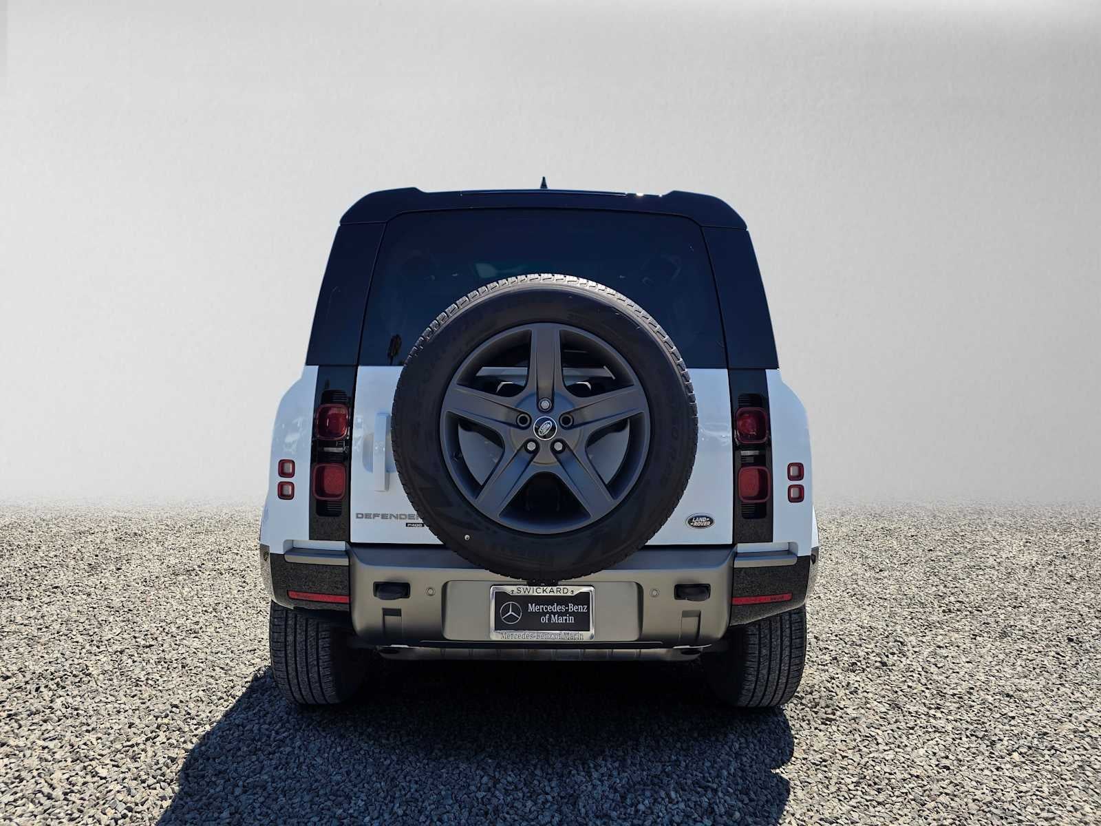 2023 Land Rover Defender X-Dynamic SE