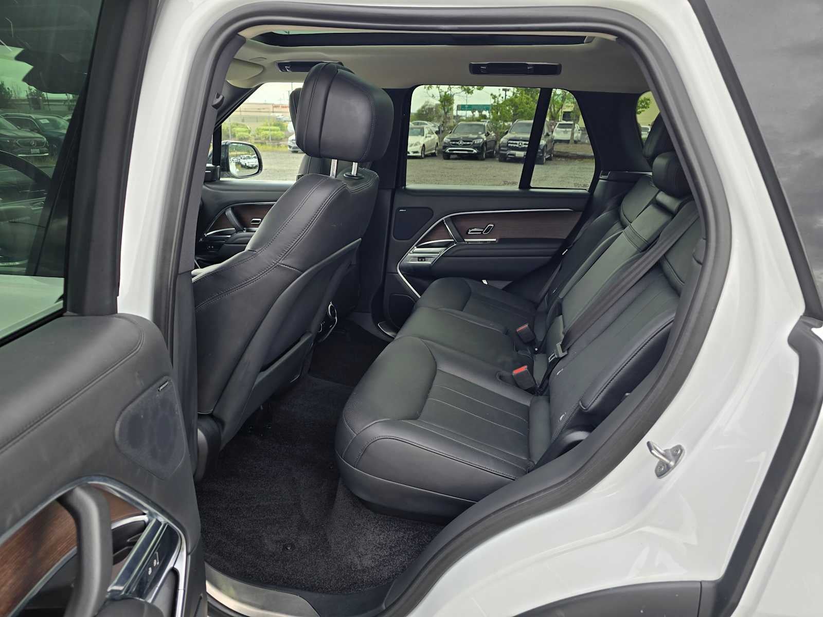 2023 Land Rover Range Rover SE