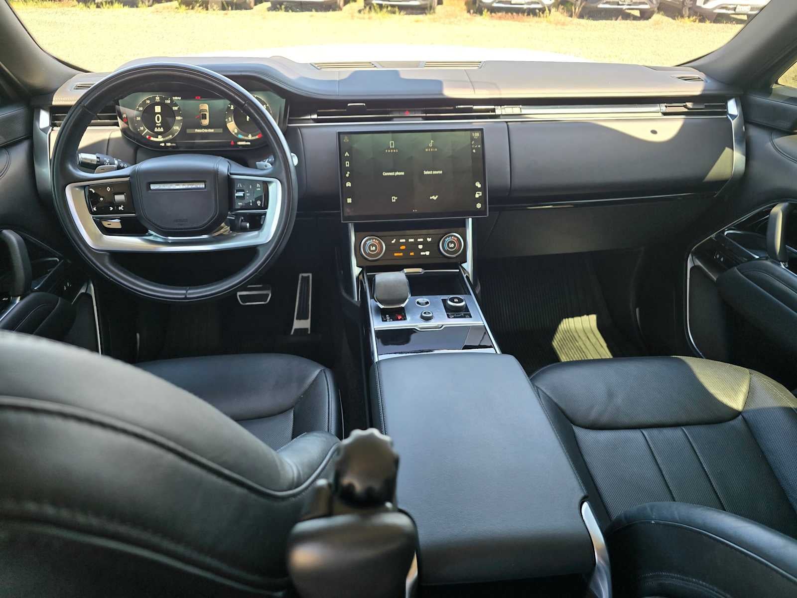 2022 Land Rover New Range Rover SE