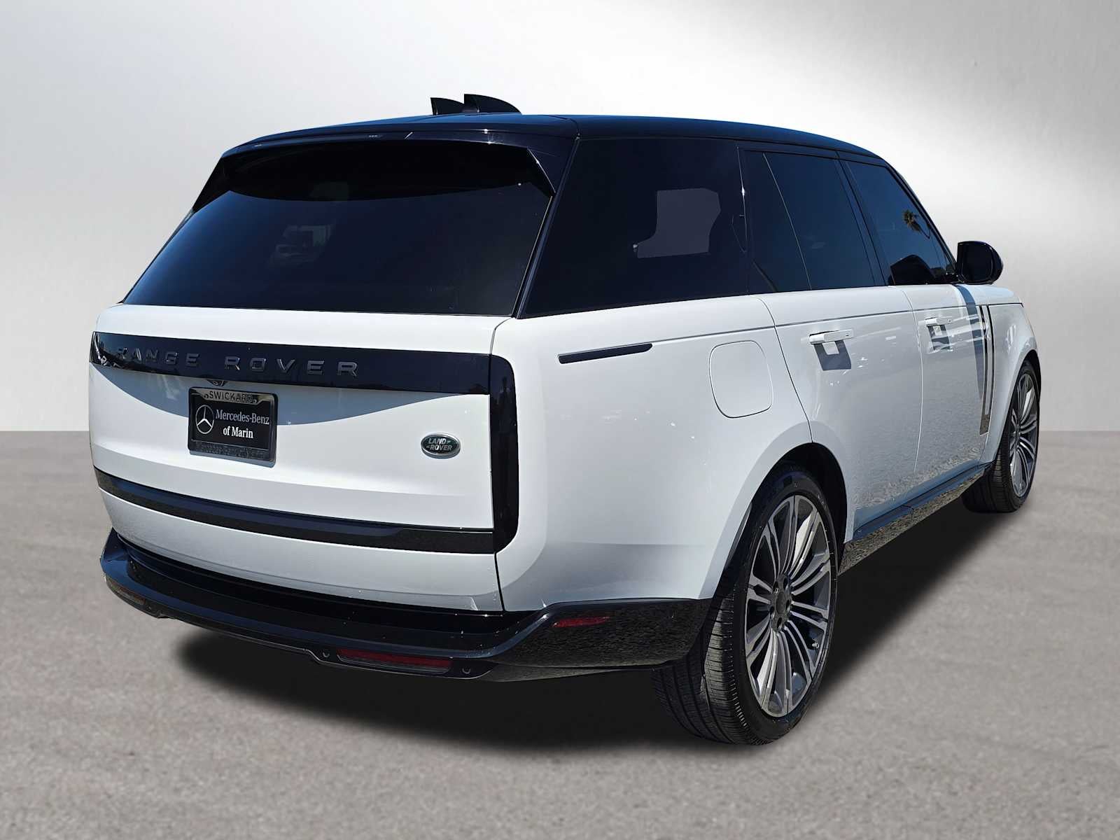 2022 Land Rover New Range Rover SE