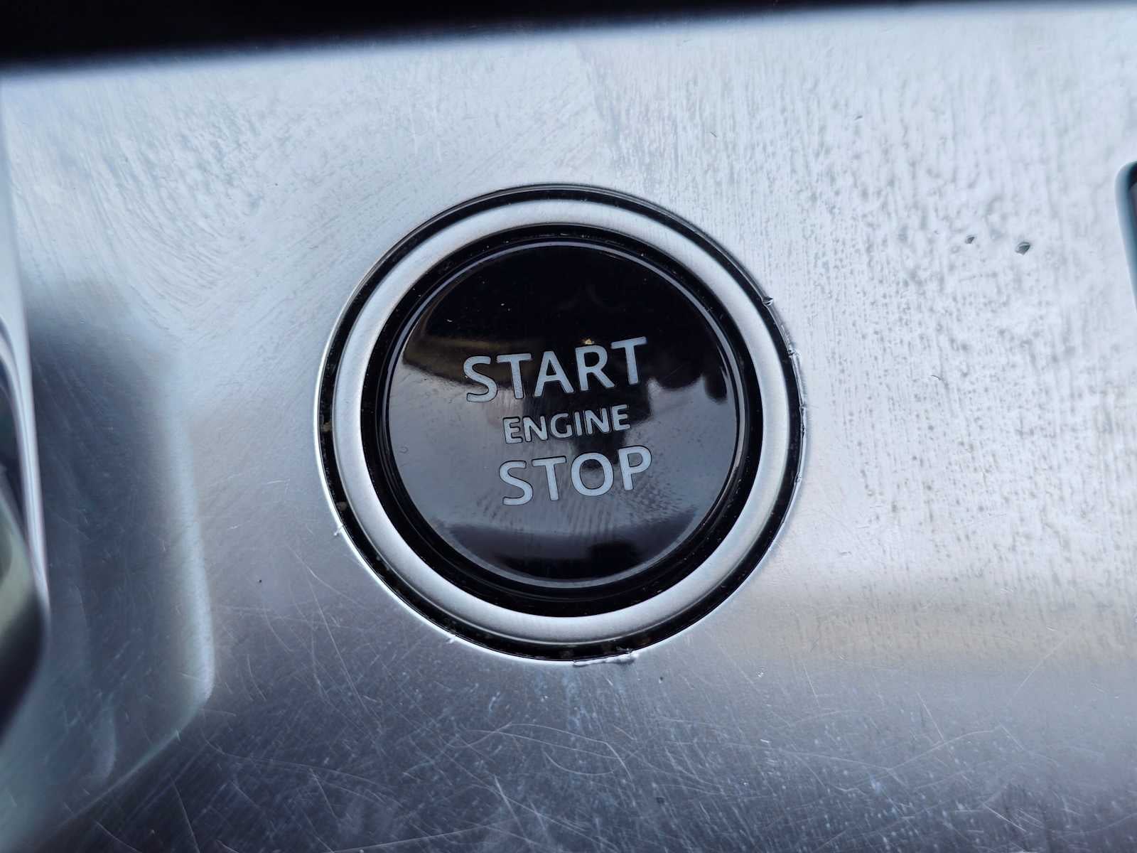 2022 Land Rover New Range Rover SE