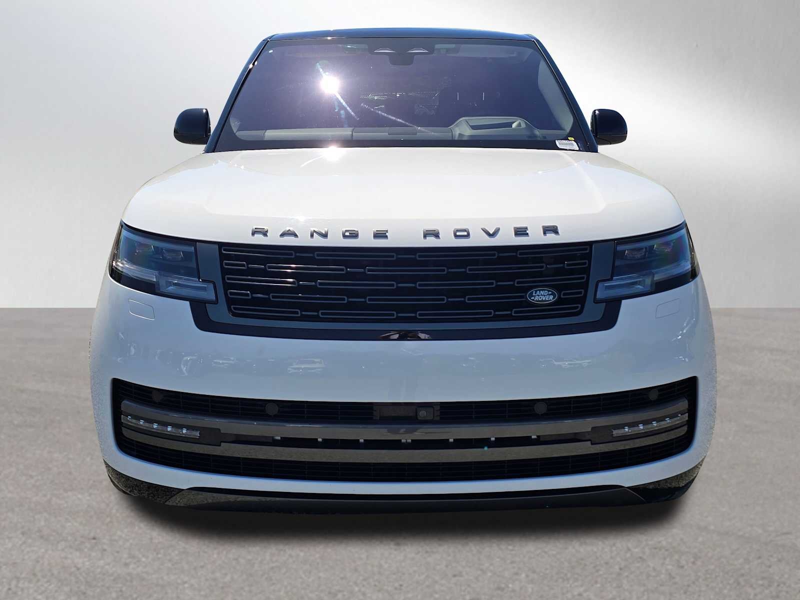2022 Land Rover New Range Rover SE