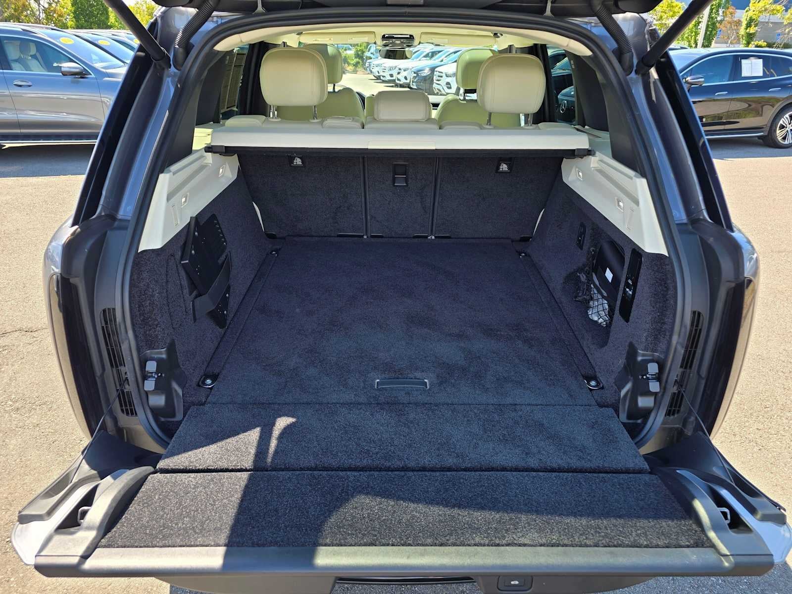 2024 Land Rover Range Rover SE