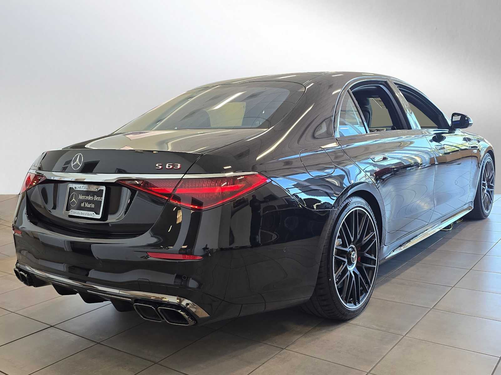 2025 Mercedes-Benz AMG® S 63 E 4MATIC® Sedan
