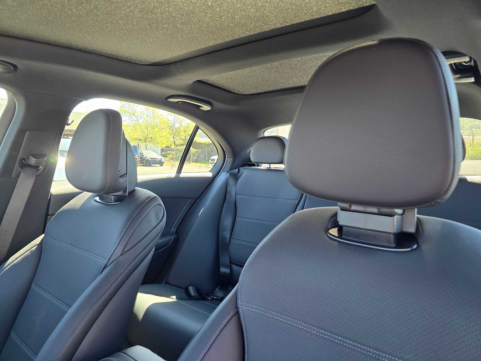 2026 Mercedes-Benz C 300 C 300