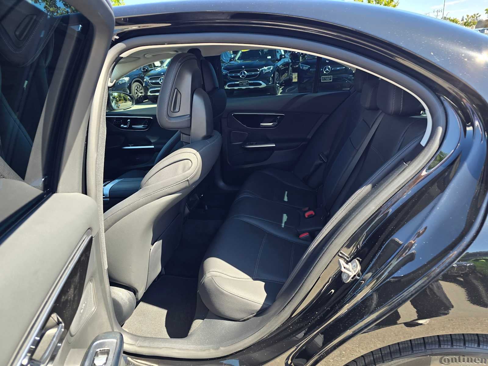 2025 Mercedes-Benz C 300 Sedan