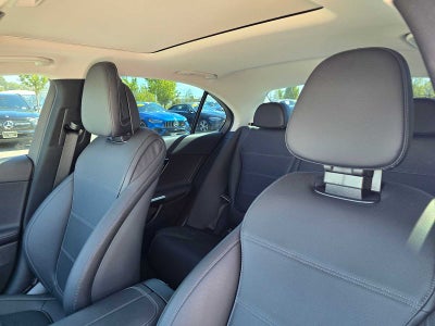 2025 Mercedes-Benz C 300 Sedan