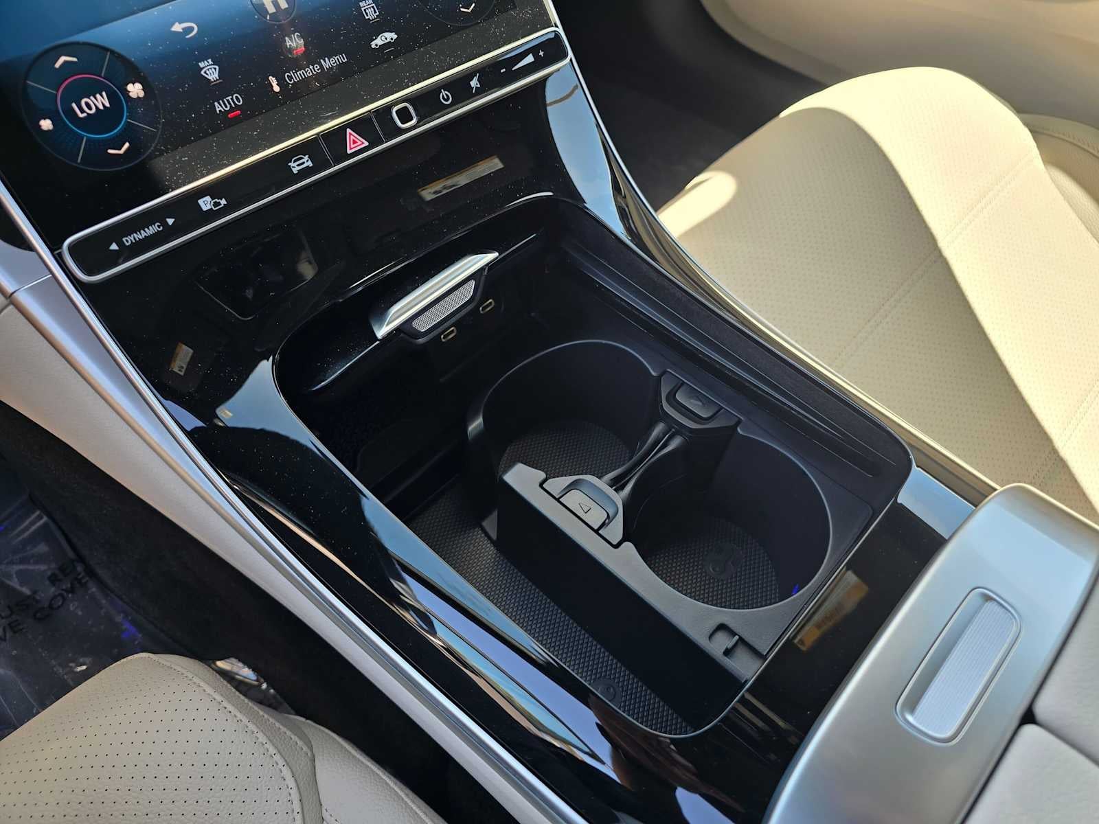 2026 Mercedes-Benz C 300 4MATIC® Sedan