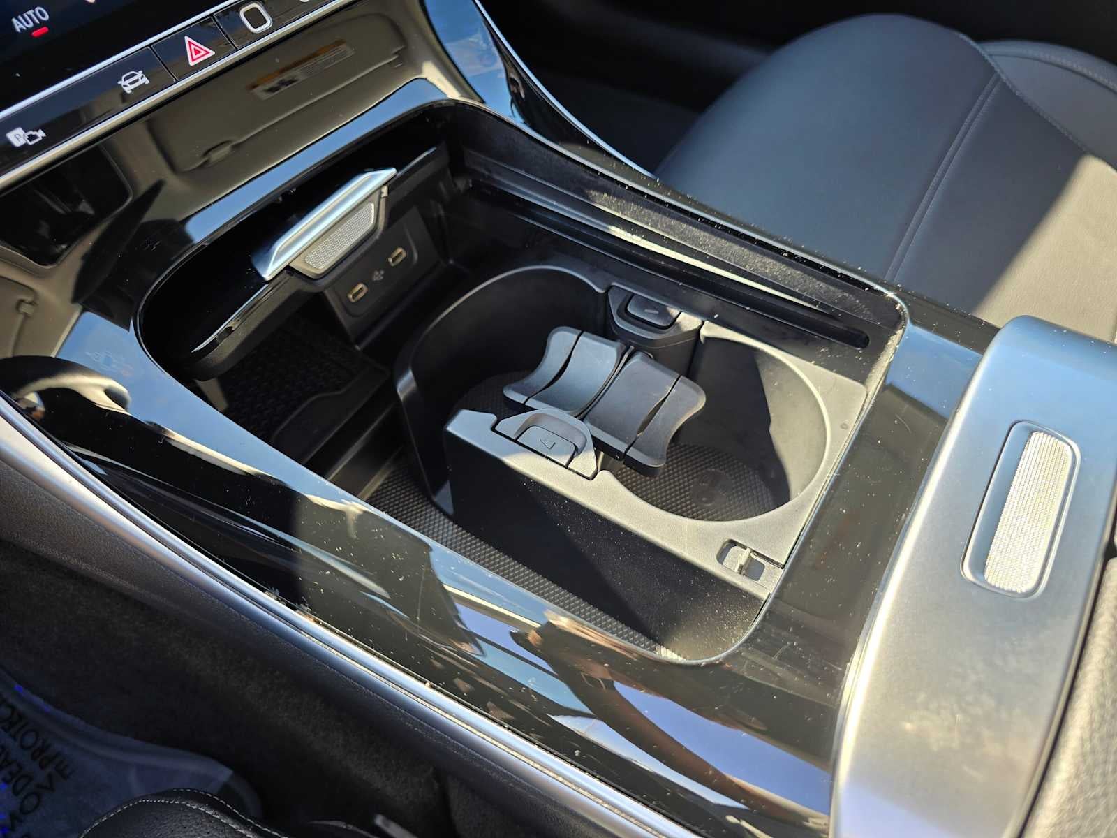 2026 Mercedes-Benz C 300 4MATIC® Sedan