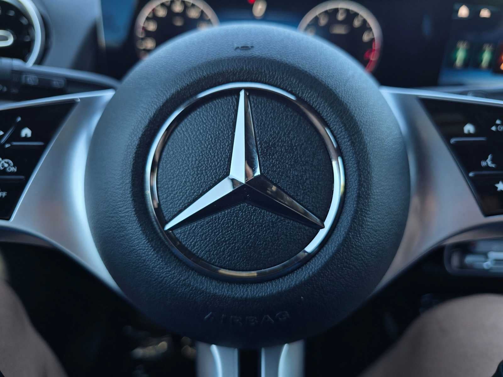 2026 Mercedes-Benz GLB 250 SUV