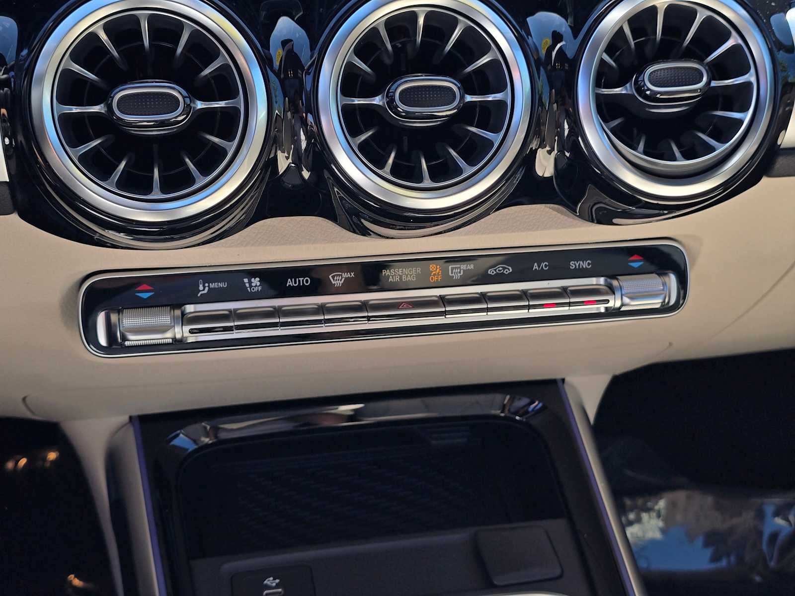 2026 Mercedes-Benz GLB 250 SUV