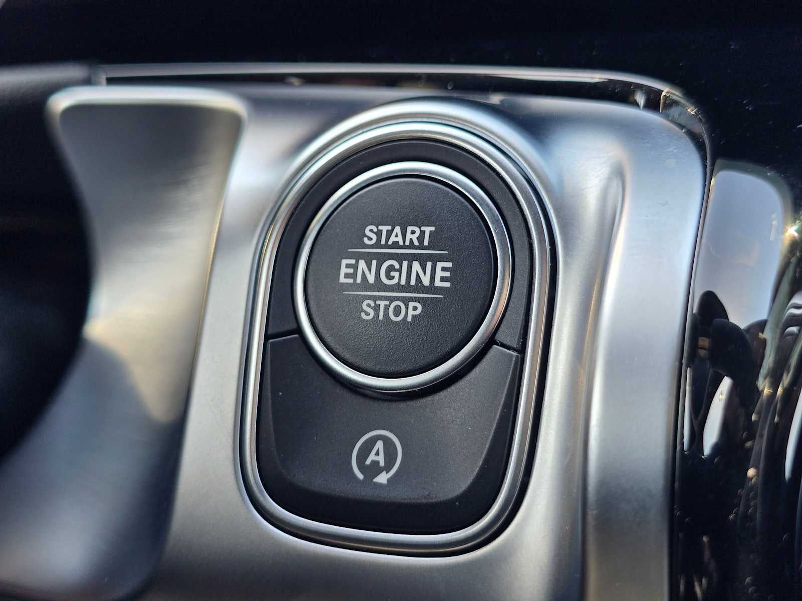 2026 Mercedes-Benz GLB 250 SUV