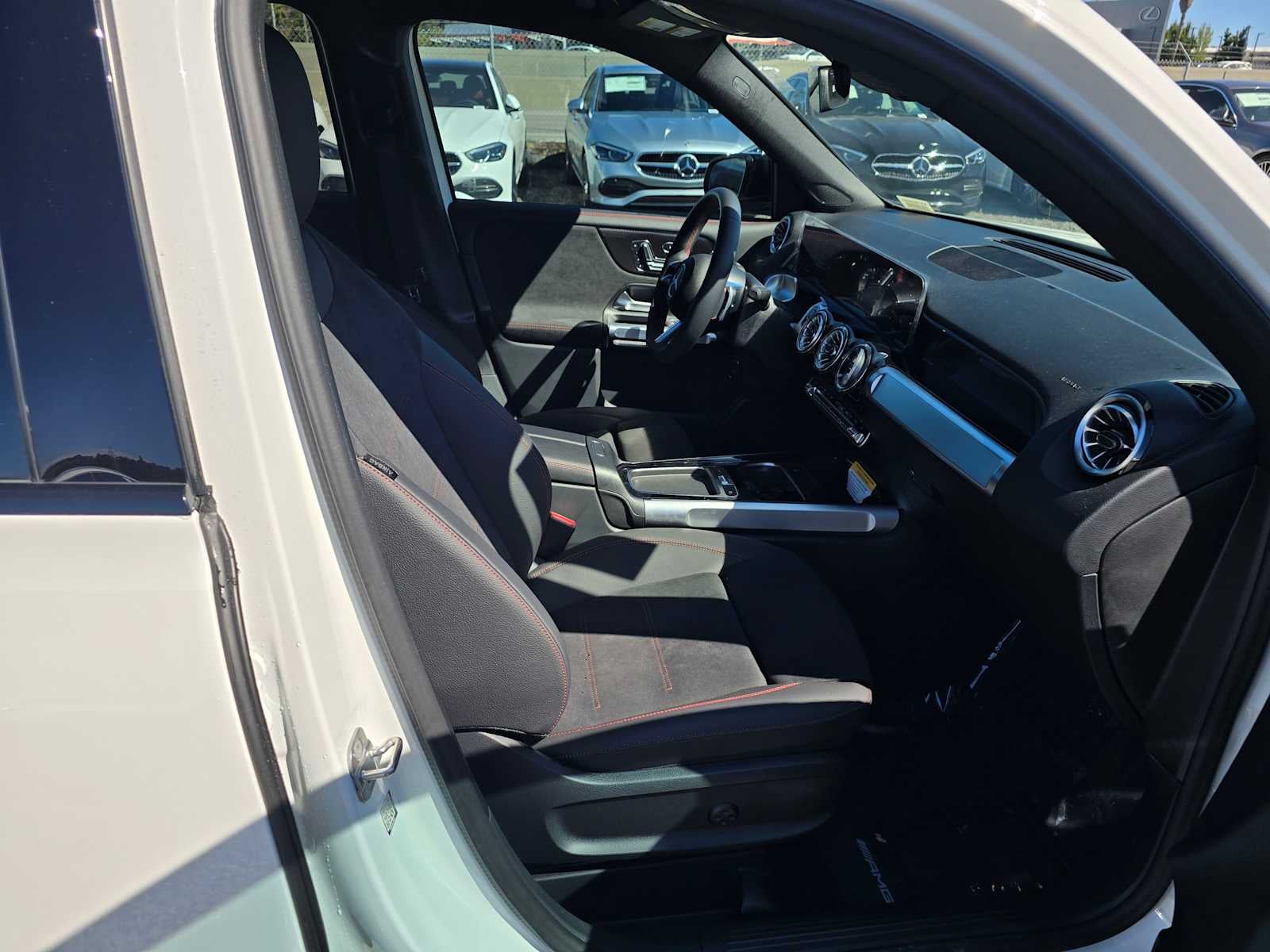 2024 Mercedes-Benz GLB 250 SUV