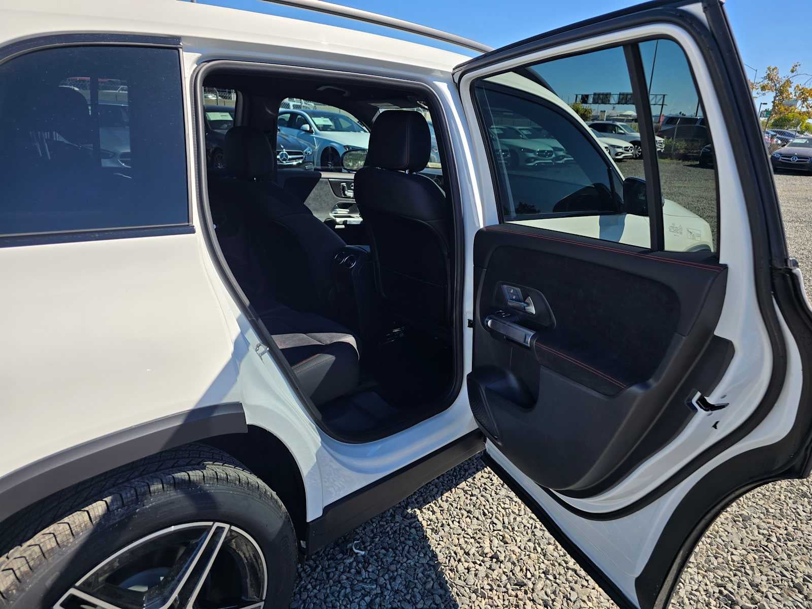 2024 Mercedes-Benz GLB 250 SUV