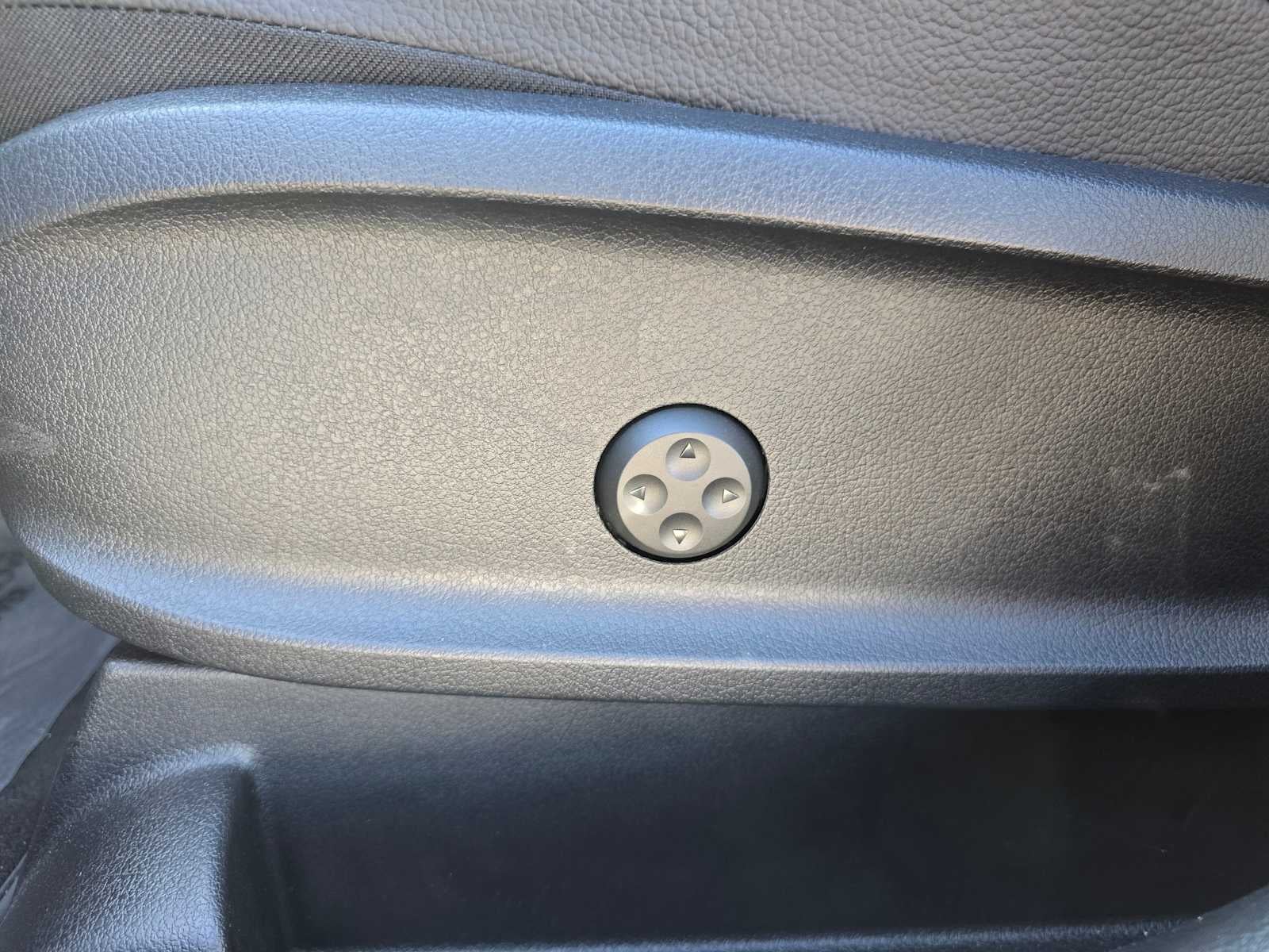 2024 Mercedes-Benz GLB 250 SUV