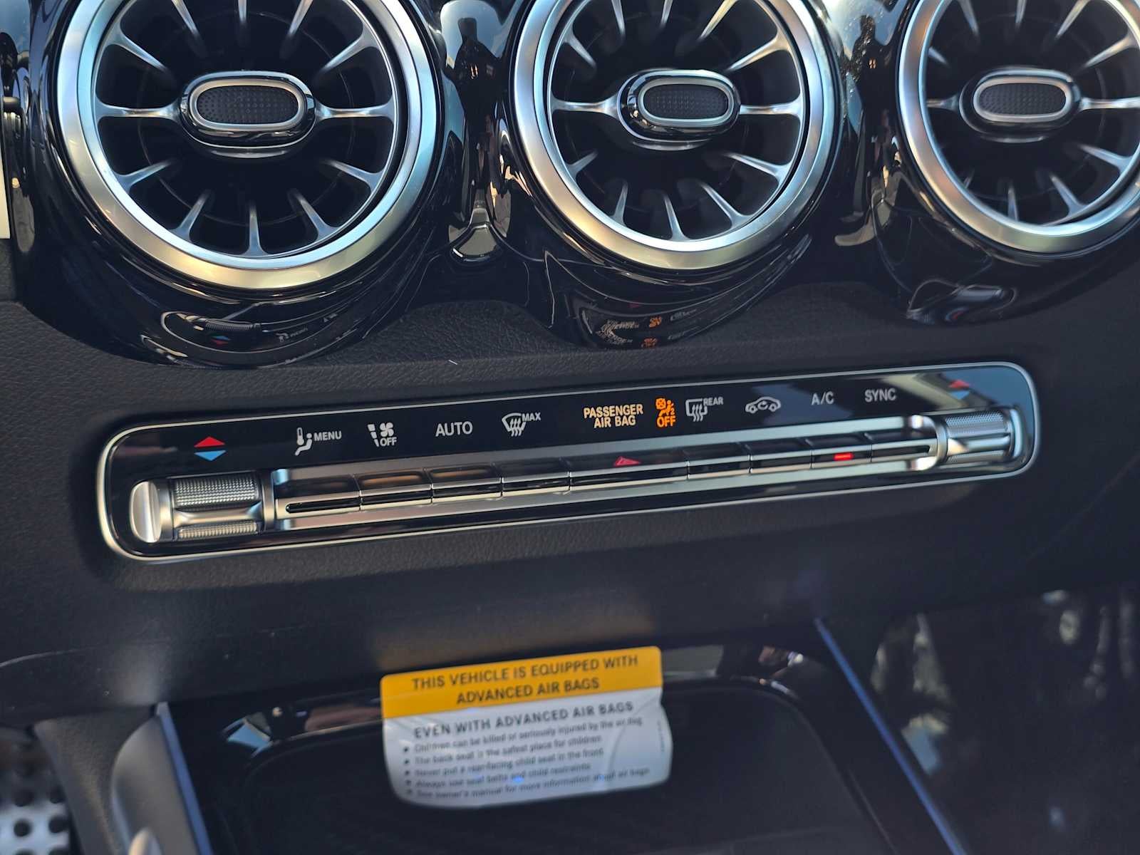 2024 Mercedes-Benz GLB 250 SUV