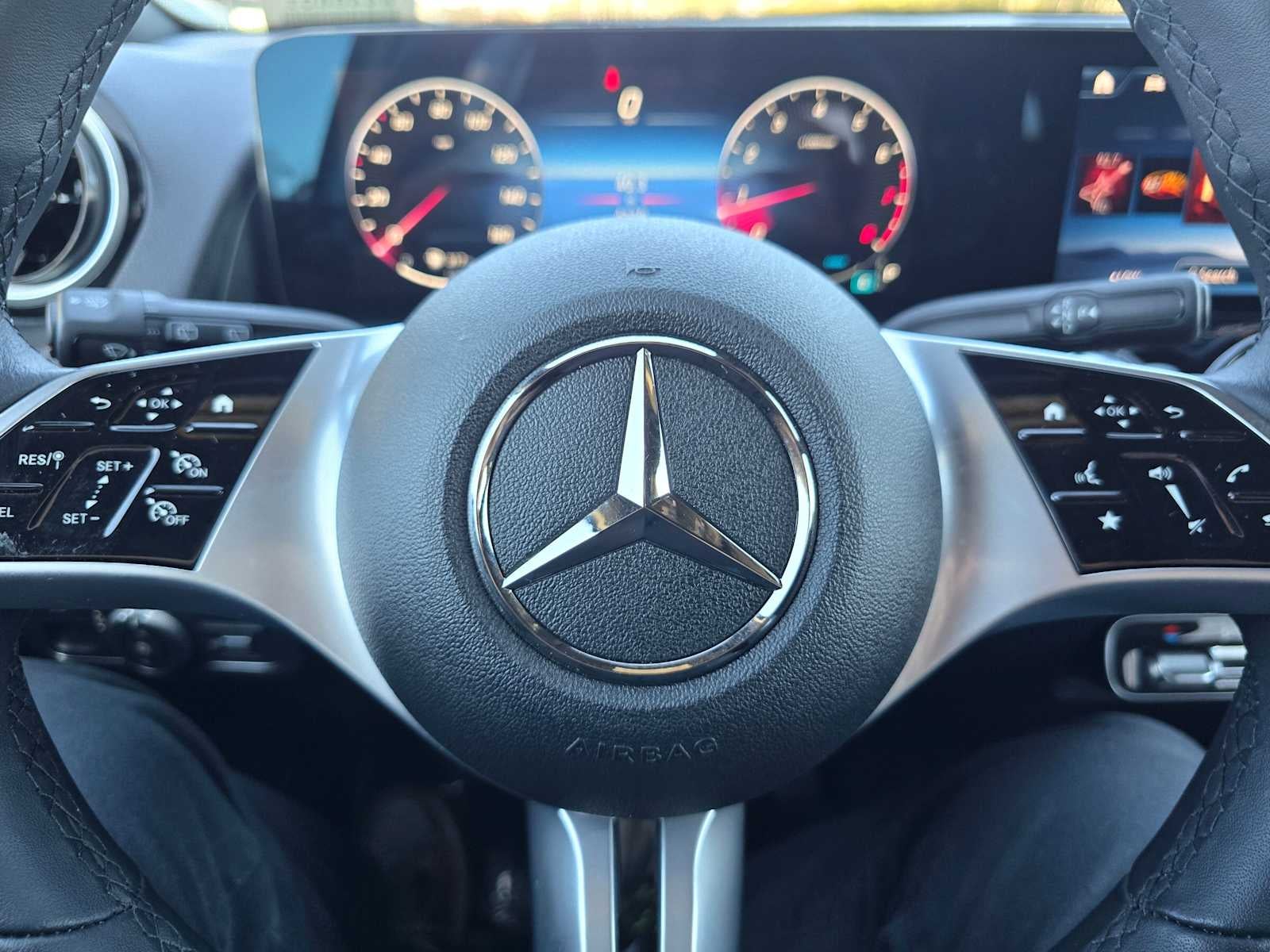 2026 Mercedes-Benz GLB 250 SUV