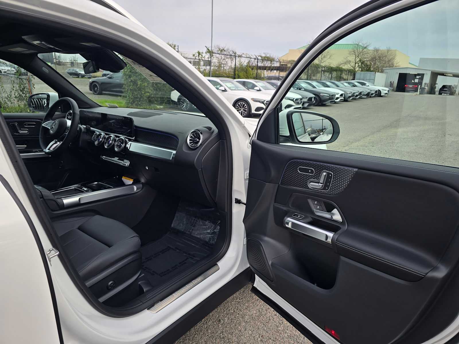 2026 Mercedes-Benz GLB 250 4MATIC® SUV