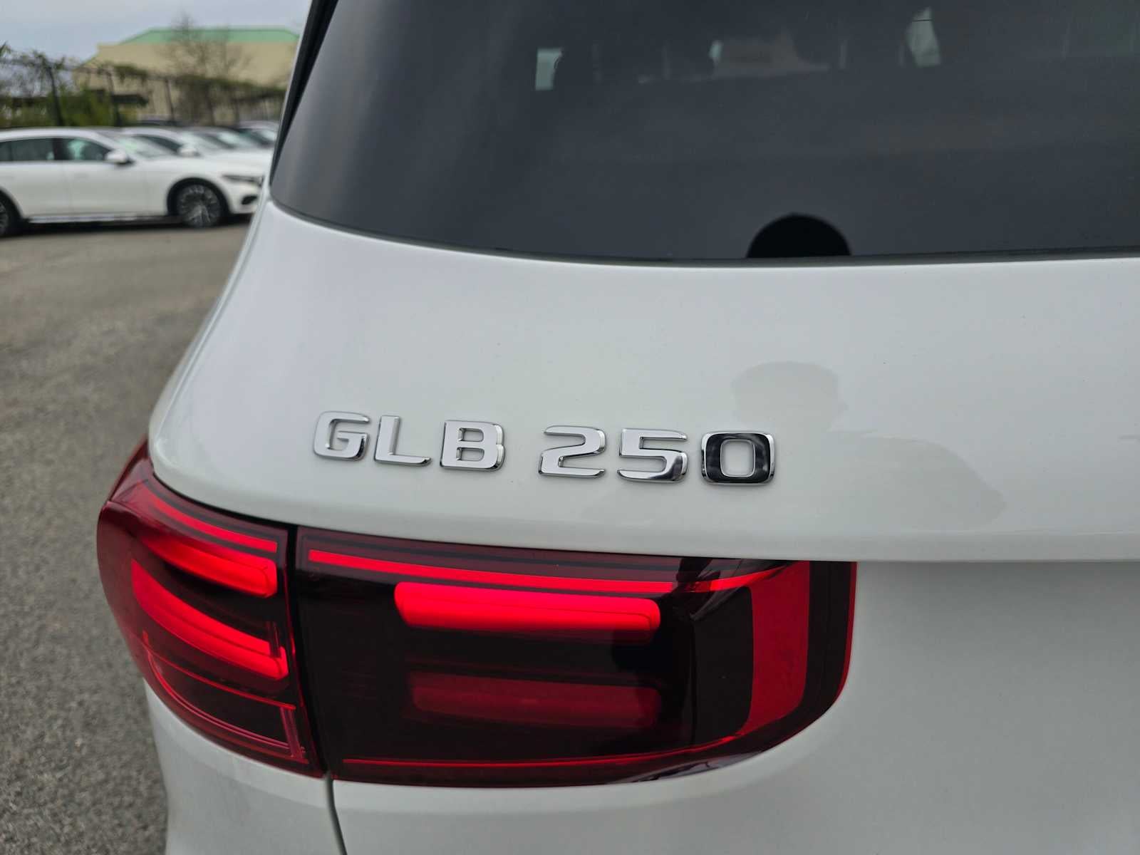 2026 Mercedes-Benz GLB 250 4MATIC® SUV
