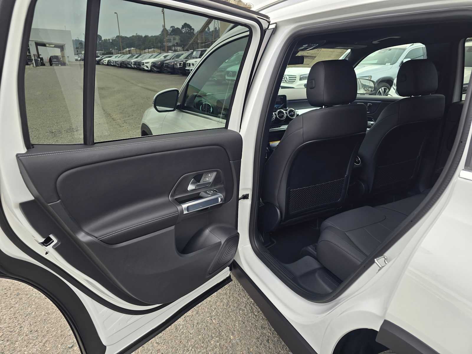 2026 Mercedes-Benz GLB 250 4MATIC® SUV